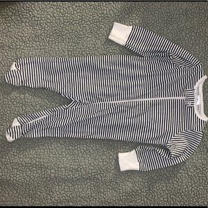 NEW WITHOUT TAGS Striped Footed sleeper - cute prints NEW WITHOUT TAGS